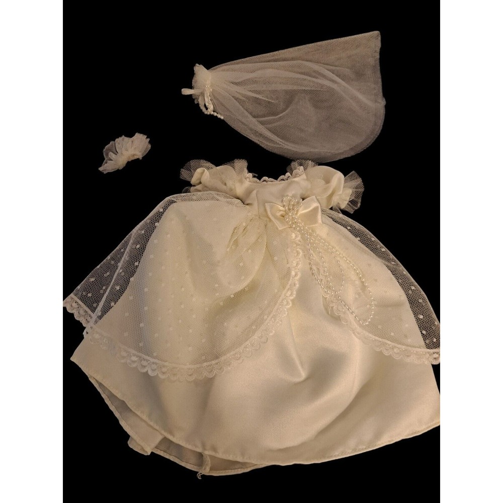 Vintage‎ Barbie Doll CLONE Wedding Gown,Veil, Gater Belt ,Lace Trim, Faux Pearls